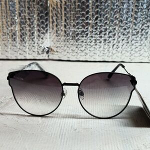 Foster Grant Surge MaxBlock Sunglasses